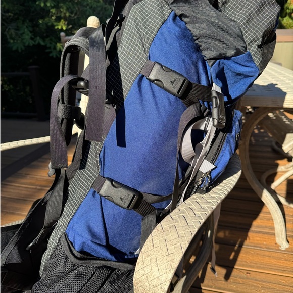 Gregory Petite Dru Backpack 85L Blue - Picture 2 of 8